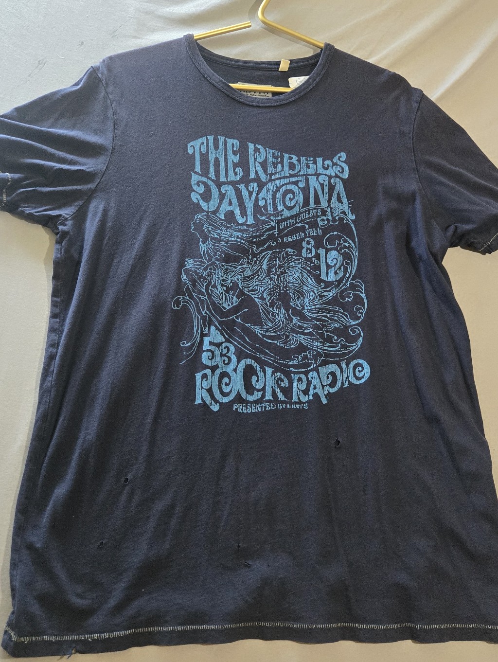 Levi's The Rebels Daytona Rock Radio Graphic T-Shirt Mens L Navy Blue Distressed